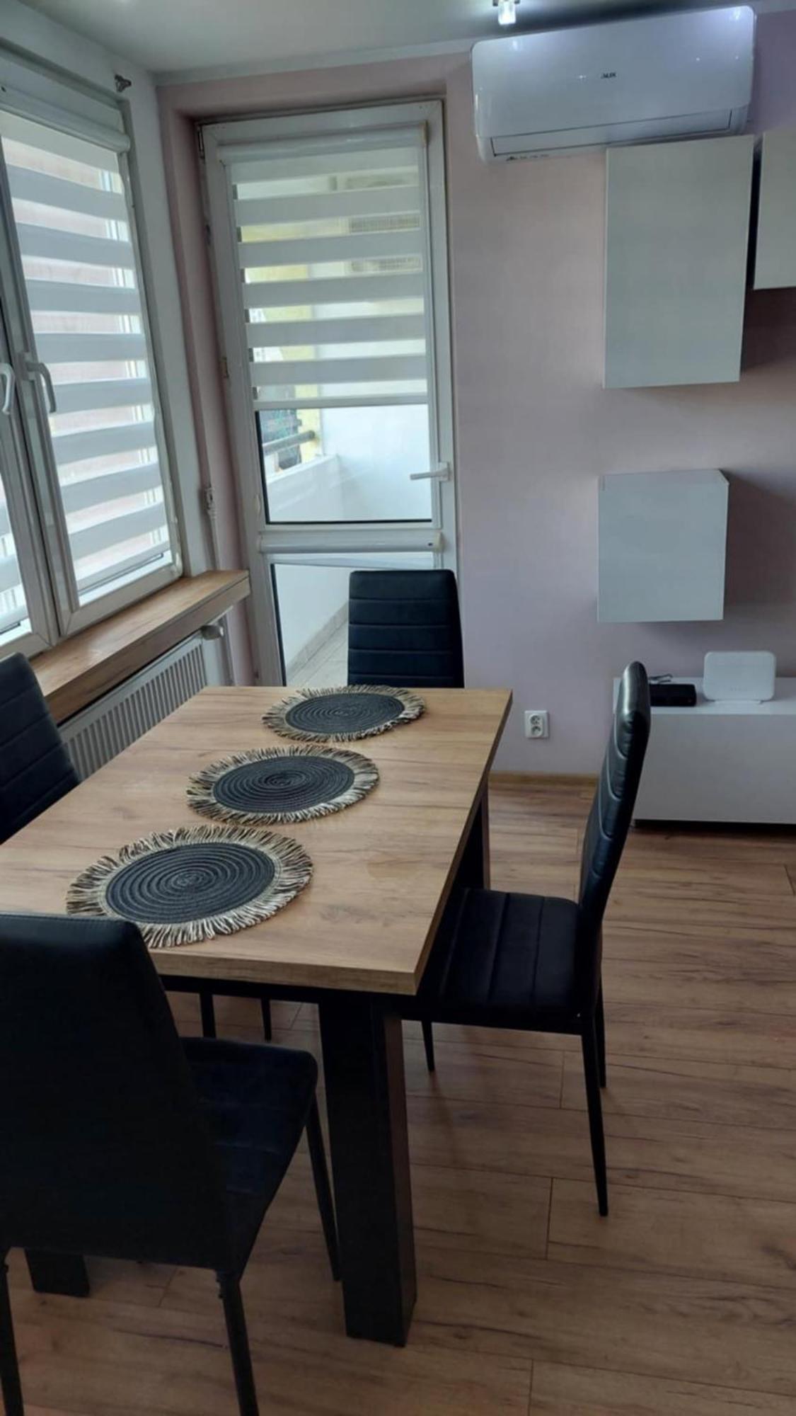 Ekskluzywny Apartament W Centrum Z Klimatyzacja I Balkonem Lubiń Eksteriør bilde