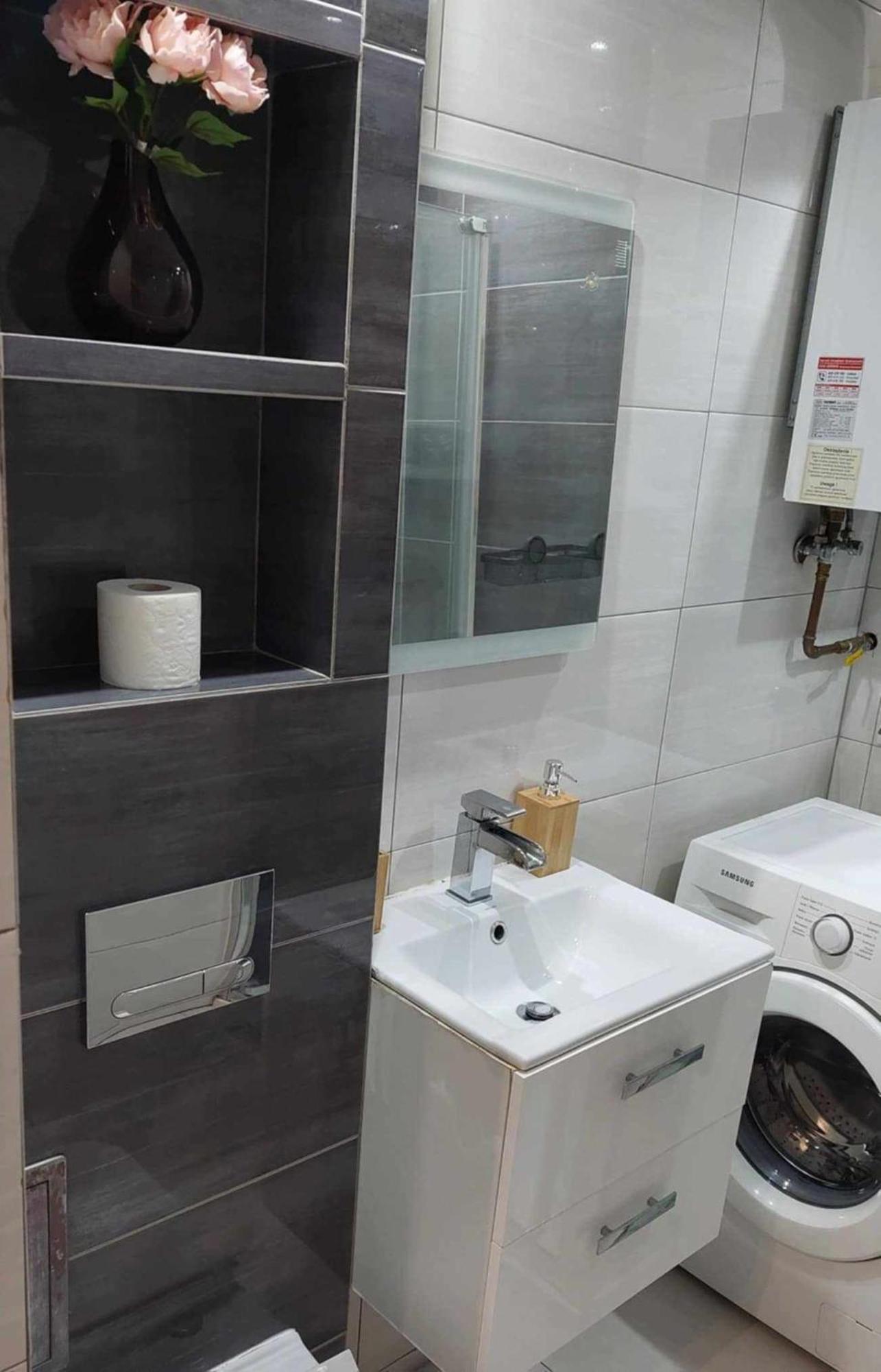 Ekskluzywny Apartament W Centrum Z Klimatyzacja I Balkonem Lubiń Eksteriør bilde